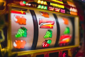 Filipino player accessing live casino tables on okbet gaming via mobile browser